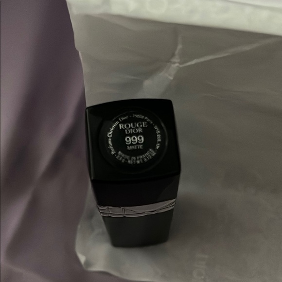 Dior red lipstick 999 Matte - Picture 6 of 7